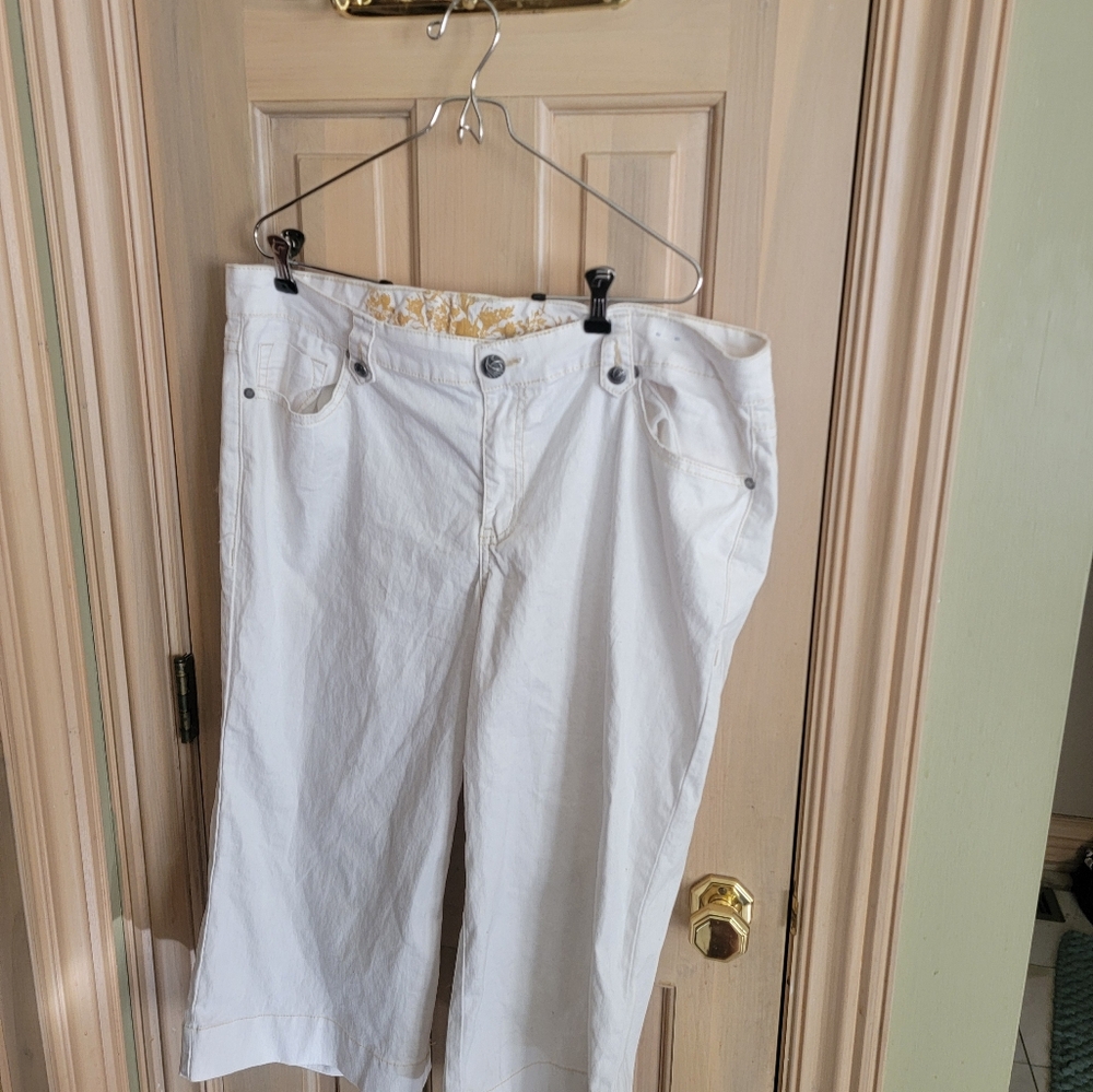 Womens Plus sz 18 Avenue Denim White Stretch Jean Capris - Picture 5 of 7